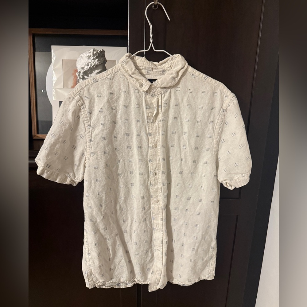 Banana Republic Men's Antique White Patterned Button Down Shirt
